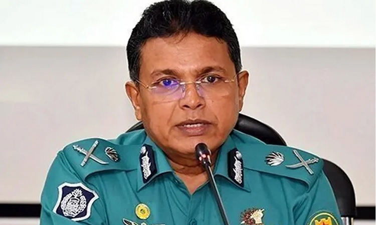 'বিশেষ ও জরুরি প্রয়োজন' ছাড়া বের হলেই ব্যবস্থা: ডিএমপি কমিশনার