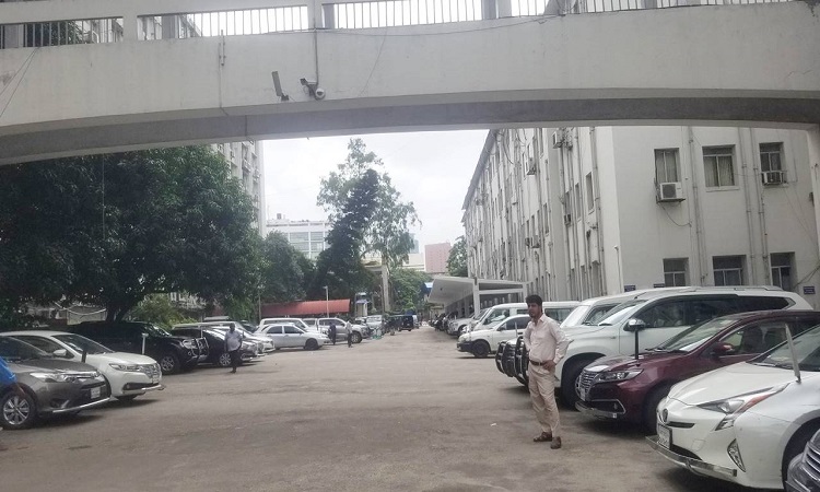 থমথমে সচিবালয়, নিরাপত্তার দায়িত্বে সেনাবাহিনী