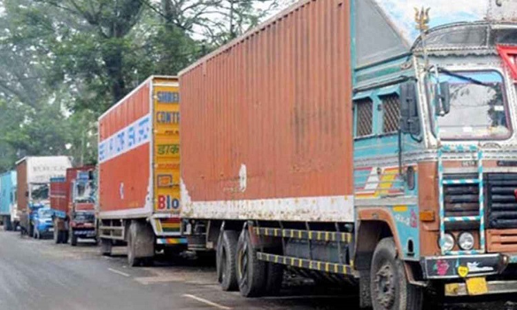 বেনাপোল স্থলবন্দর দিয়ে আমদানি-রফতানি শুরু