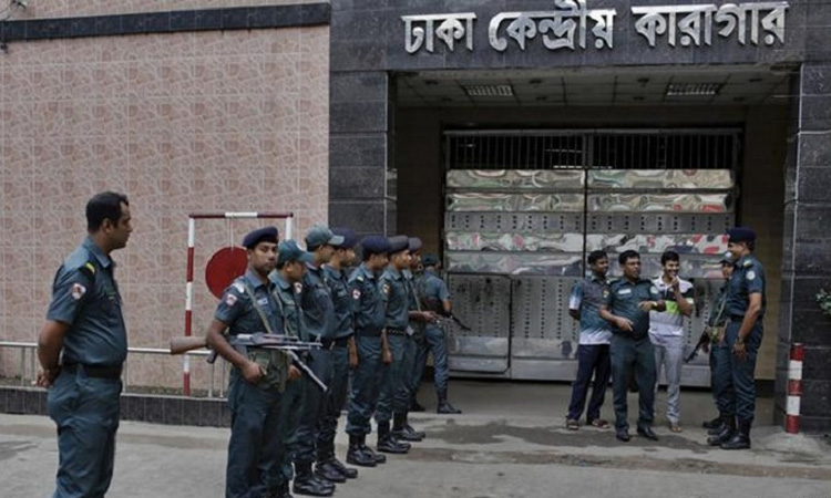 এবার ১৫ দফা দাবি জানিয়েছেন কারারক্ষীরা