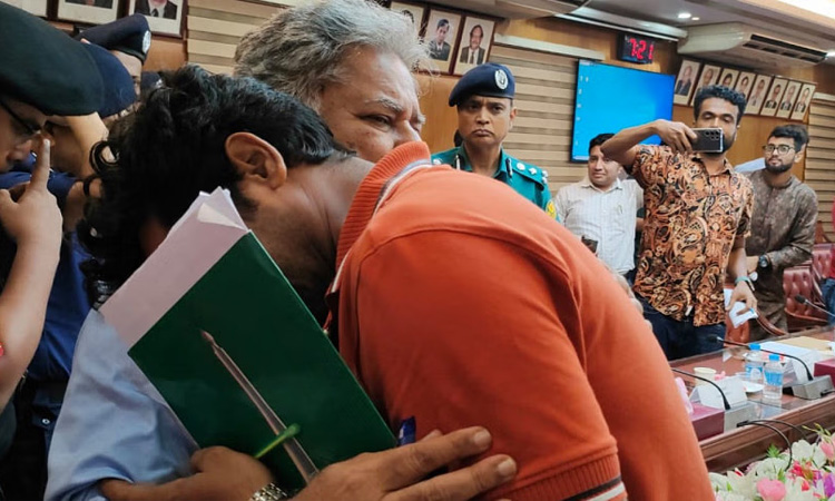 সব আল্টিমেটাম প্রত্যাহার করেছে পুলিশ সদস্যরা