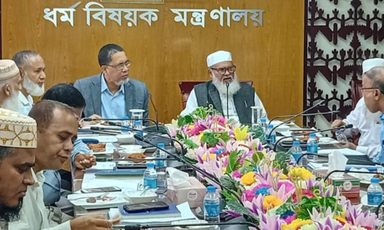 মঙ্গলবার সংখ্যালঘু সম্প্রদায়ের সঙ্গে বৈঠকে বসছেন প্রধান উপদেষ্টা