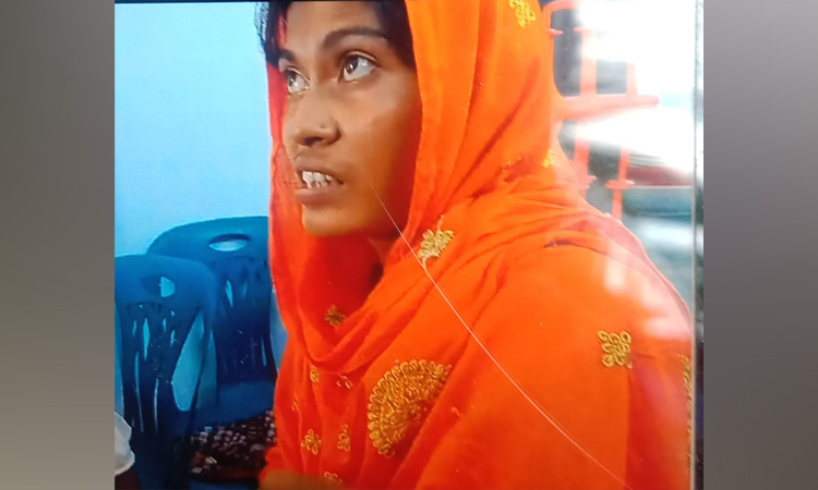 সাতক্ষীরায় ঘুমন্ত স্বামীকে জবাই করে হত্যা