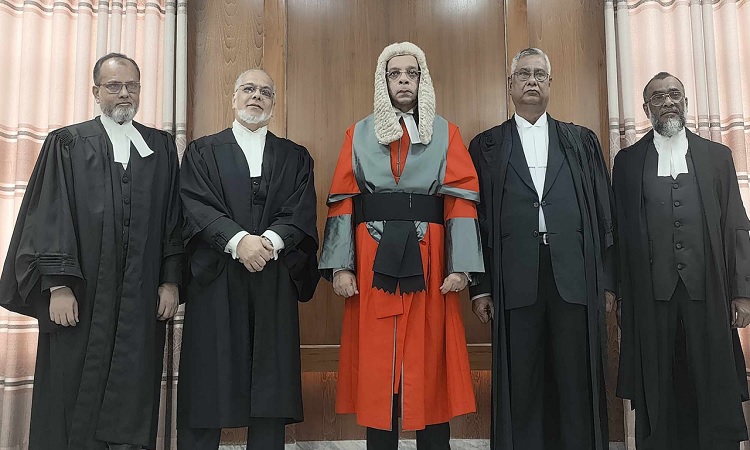 শপথ নিলেন আপিল বিভাগের চার বিচারপতি
