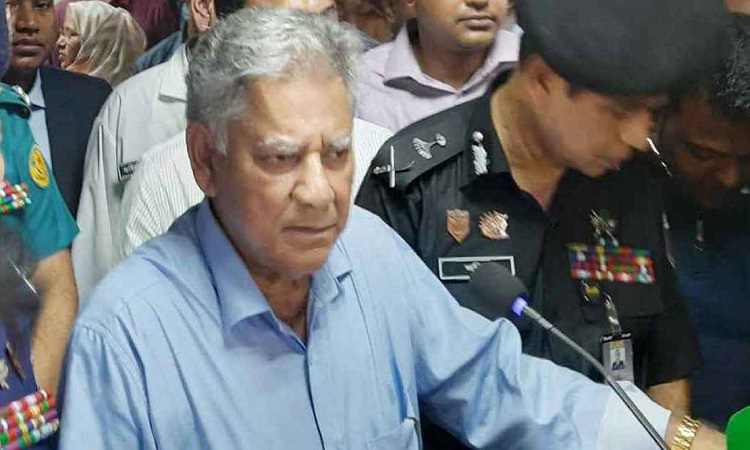 পুলিশকে যারা দানব বানিয়েছে তাদের বিচার হবে: স্বরাষ্ট্র উপদেষ্টা