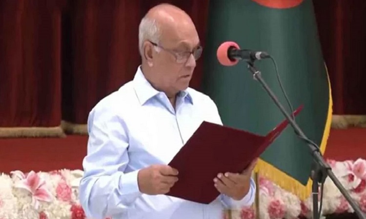 মুক্তিযুদ্ধবিষয়ক মন্ত্রণালয়ের দায়িত্ব পেলেন উপদেষ্টা ফারুক-ই-আজম