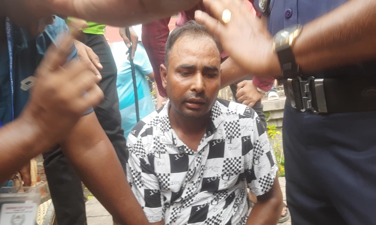 পুঠিয়ার বানেশ্বরে শিক্ষার্থীদের হাতে মোটরসাইকেল চোর আটক