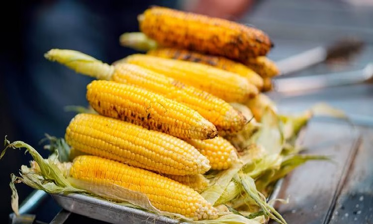 দেশি ভুট্টায় মুখরোচক পদ