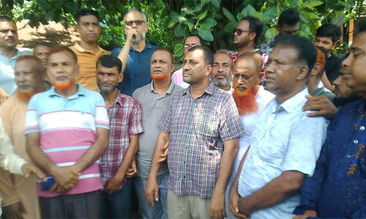 লোহাগড়ায় বিএনপির উদ্যোগে অবস্থান কর্মসূচি ও বিক্ষোভ মিছিল অনুষ্ঠিত