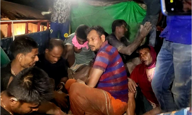 চোর চক্রের ১০ সদস্য আটক, গণপিটুনি দিয়ে পুলিশে সোপর্দ