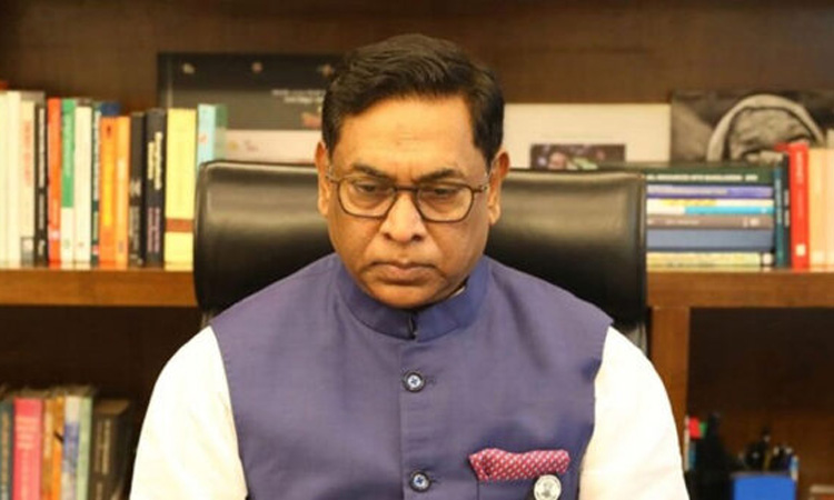 নসরুল হামিদের ‘প্রিয় প্রাঙ্গণে’ অস্ত্র-টাকাসহ যা যা পাওয়া গেল
