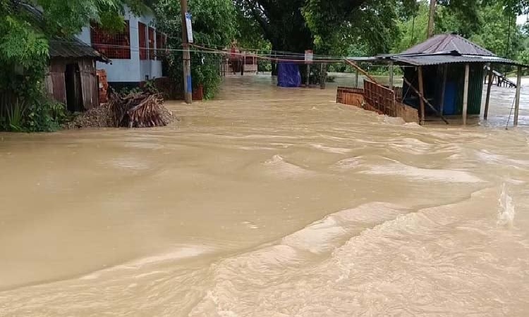 স্মরণকালের ভয়াবহ বন্যা, বিপৎসীমার ওপরে ৯ নদীর পানি