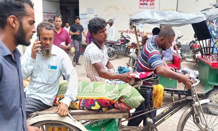 গোপালগঞ্জে বিদ্যুতায়িত হয়ে নসিমণ চালকের মৃত্যু