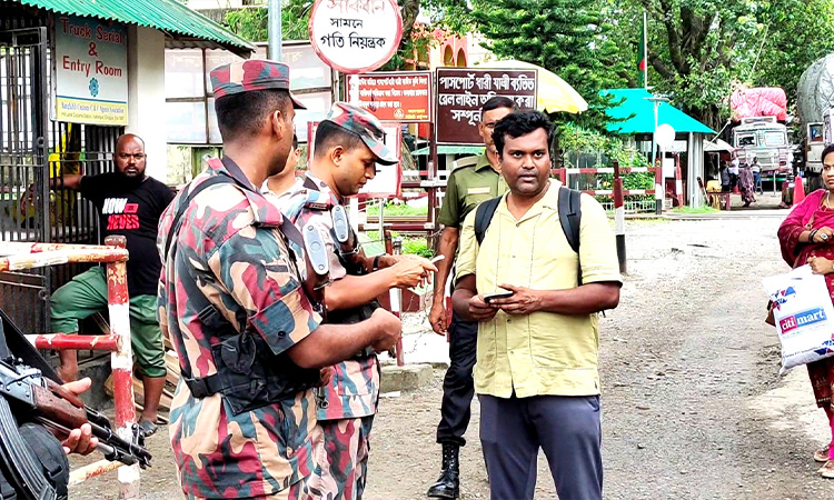 এমপক্স প্রতিরোধে হিলি ইমিগ্রেশনে কাজ করছে মেডিকেল টিম
