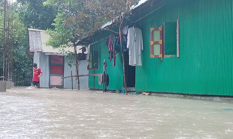 কুমিল্লায় ১৪ উপজেলার ৭ লাখ মানুষ পানিবন্দি