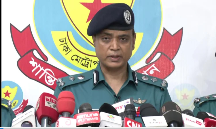 পুলিশের অপেশাদার আচরণের কারণে জনমনে আস্থার সংকট তৈরি হয়েছে