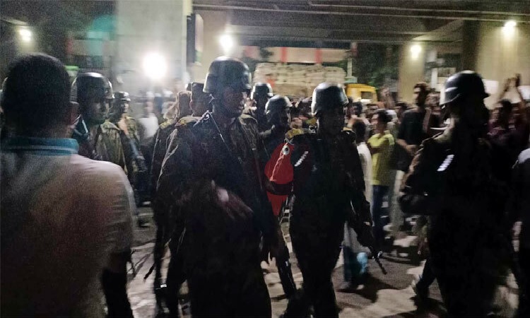 শিক্ষার্থী-আনসার সংঘর্ষ: নিয়ন্ত্রণে সেনাবাহিনী