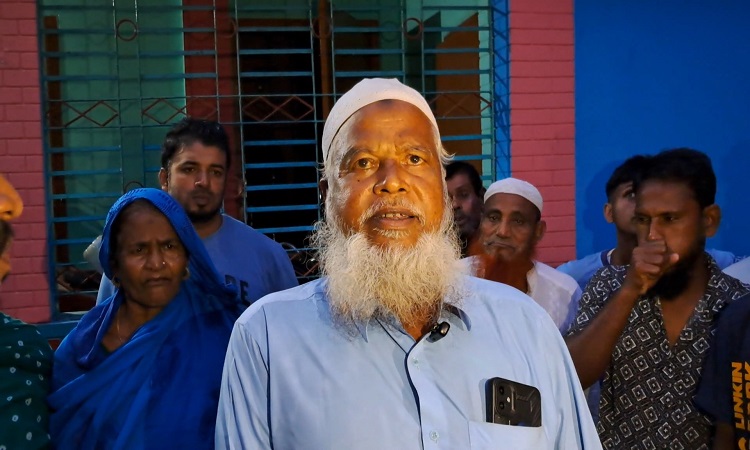 ব্রাহ্মণবাড়িয়ায় বৃদ্ধা মাকে তালাবদ্ধ : সেনাবাহিনীকে ভুল তথ্য দিয়ে বিভ্রান্তি