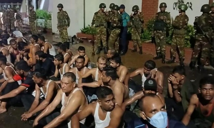 শিক্ষার্থী-সেনাদের ওপর হামলা: ৩৮৮ আনসার সদস্য কারাগারে