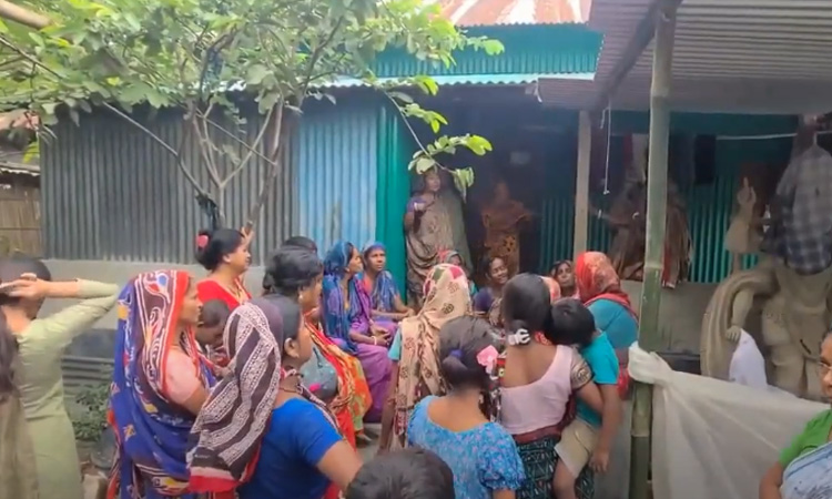 বিয়ের দাবিতে প্রেমিকার অনশন, লাফ দিয়ে প্রেমিকের আত্মহত্যা