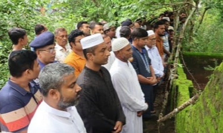 বৈষম্যবিরোধী আন্দোলনে নিহত মাহফু‌জের প‌রিবারের সা‌থে পু‌লি‌শের মত‌বি‌নিময়
