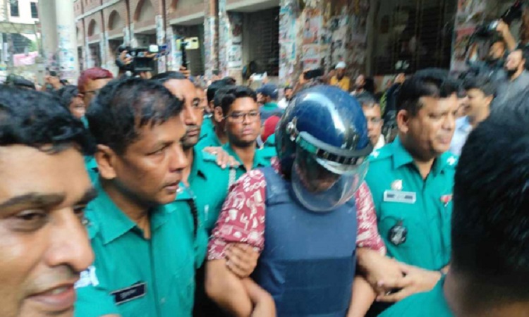 হত্যা মামলায় সাবেক বাণিজ্যমন্ত্রী টিপু মুনশি ৪ দিনের রিমান্ডে