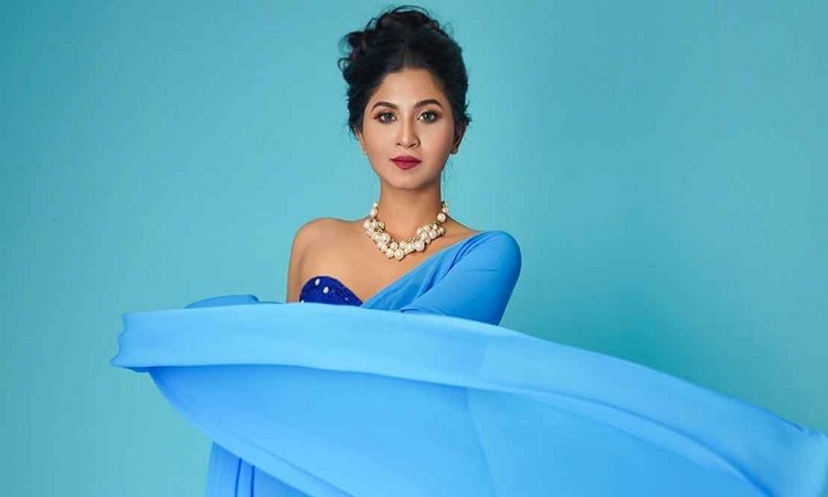 কবি কাজী নজরুলের বায়োপিক, স্ত্রীর চরিত্রে স্পর্শিয়া