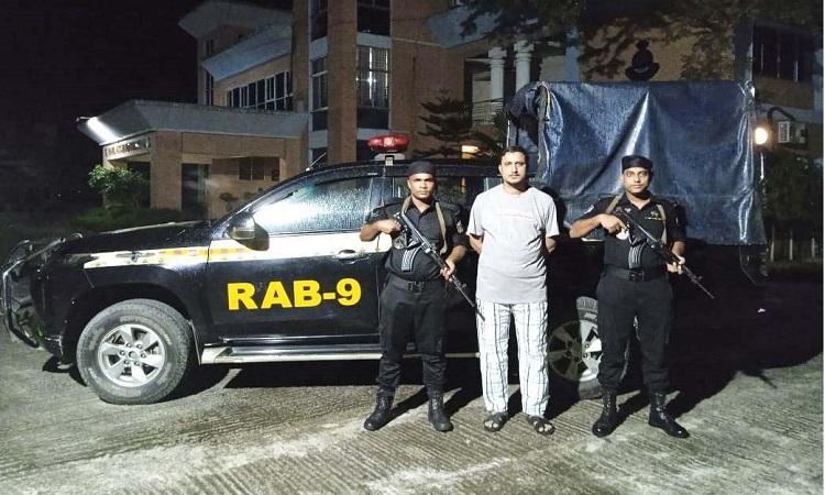 ওমরাযাত্রীর ছদ্মবেশে বদি'র ক্যাশিয়ার, ওসমানী বিমানবন্দরে গ্রেফতার