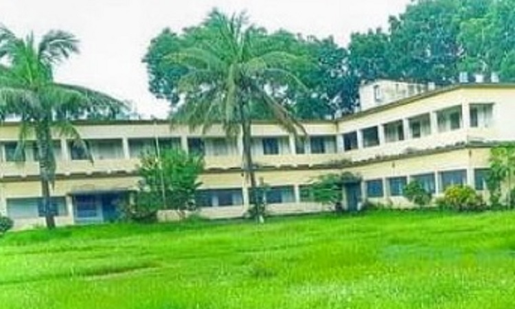 বোয়ালমারীতে অধ্যক্ষের পদত্যাগ চেয়ে মিছিল, এলাকায় মিশ্র প্রতিক্রিয়া