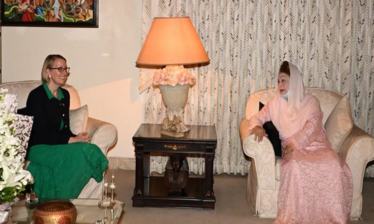 খালেদা জিয়ার বাসায় ব্রিটিশ হাইকমিশনার