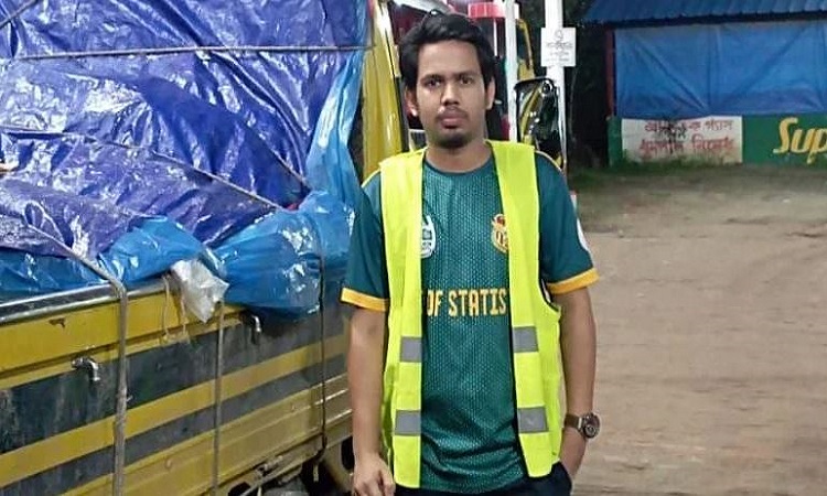 চিরনিদ্রায় শায়িত হলেন ত্রাণ দিতে গিয়ে নিহত চবি শিক্ষার্থী ফাহিম