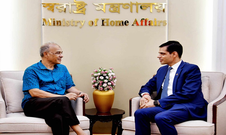 স্বরাষ্ট্র উপদেষ্টার সঙ্গে নেপালের রাষ্ট্রদূতের সাক্ষাৎ