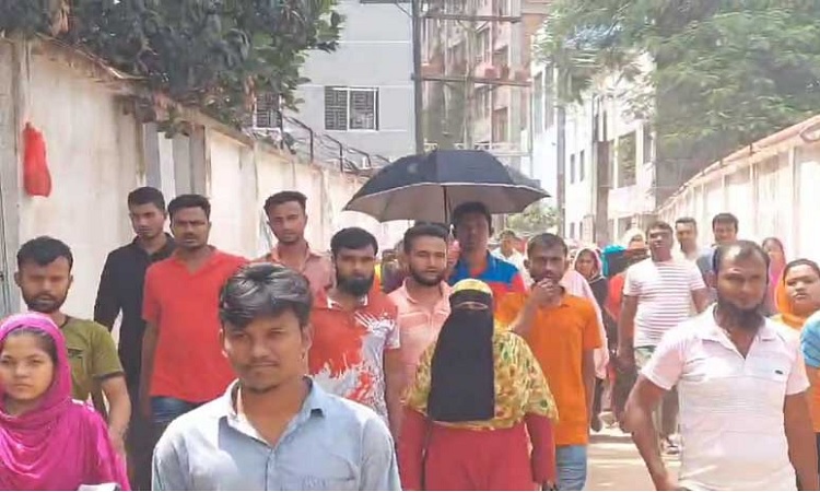 শ্রমিক অসন্তোষ অব্যাহত, আশুলিয়ায় ৭৯ কারখানায় ছুটি