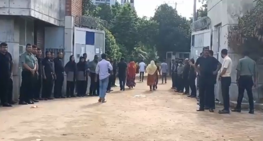 খুলেছে আশুলিয়া শিল্পাঞ্চলের কারখানা