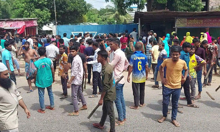 শ্রমিক বিক্ষোভের মুখে গাজীপুরের ২৫ কারখানায় ছুটি ঘোষণা
