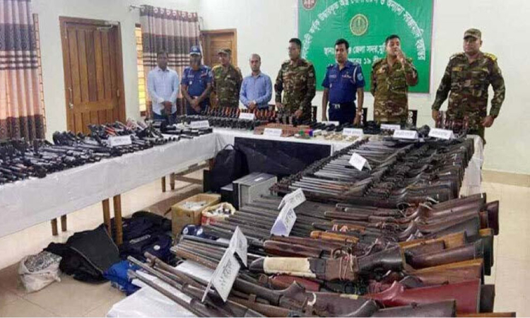 যৌথবাহিনীর অভিযানে ১১১ অস্ত্র উদ্ধার, গ্রেফতার ৫১