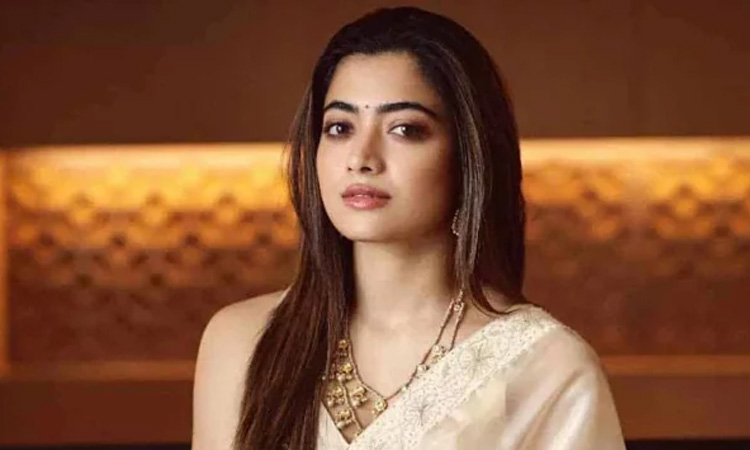 দুর্ঘটনার কবলে রাশমিকা মান্দানা