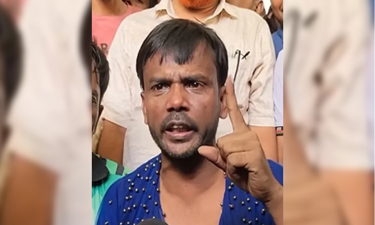 হত্যাচেষ্টার মামলা করলেন হিরো আলম