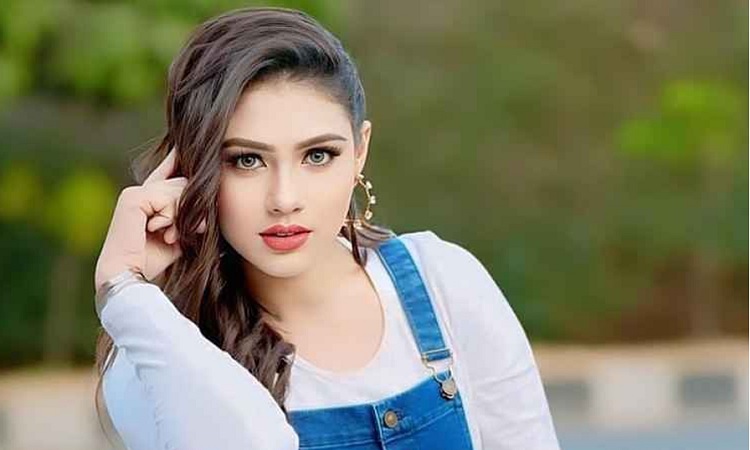 নবাগত নায়িকা মেঘলার রহস্যজনক মৃত্যু