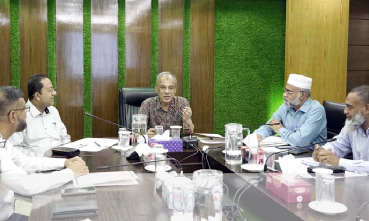 মাদকের গডফাদারদের আইনের আওতায় আনার কঠোর নির্দেশ স্বরাষ্ট্র উপদেষ্টার