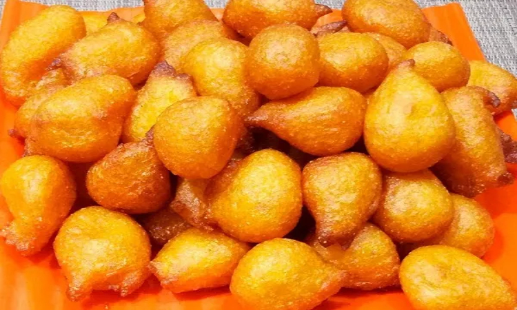 তালের বড়া তৈরির ঝটপট রেসিপি