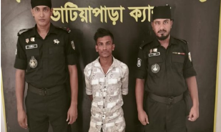 কাশিয়ানীতে ১৯ কেজির অধিক গাঁজাসহ মাদক ব্যবসায়ী আটক