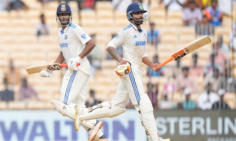 রানের পাহাড়ে চাপা পড়তে যাচ্ছে বাংলাদেশ