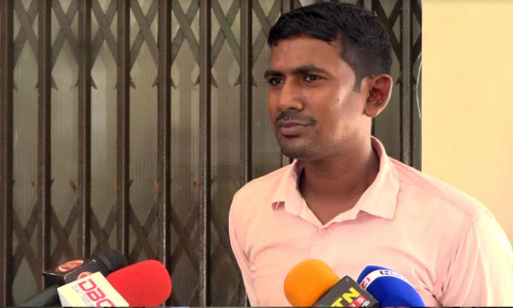 একসঙ্গে দু'টি সরকারি চাকরি করেন গোপালগঞ্জের  সোহাগ