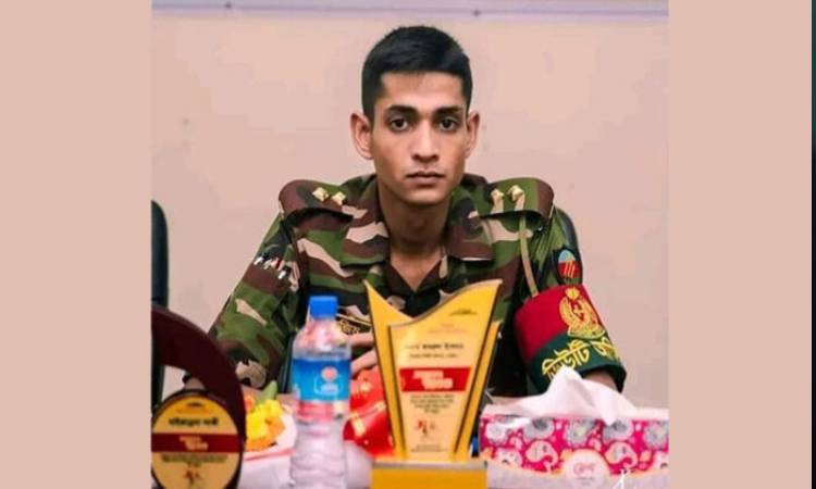 কক্সবাজারে সন্ত্রাসী হামলা: সেনাবাহিনীর লেফটেন্যান্ট তানজিম নিহত