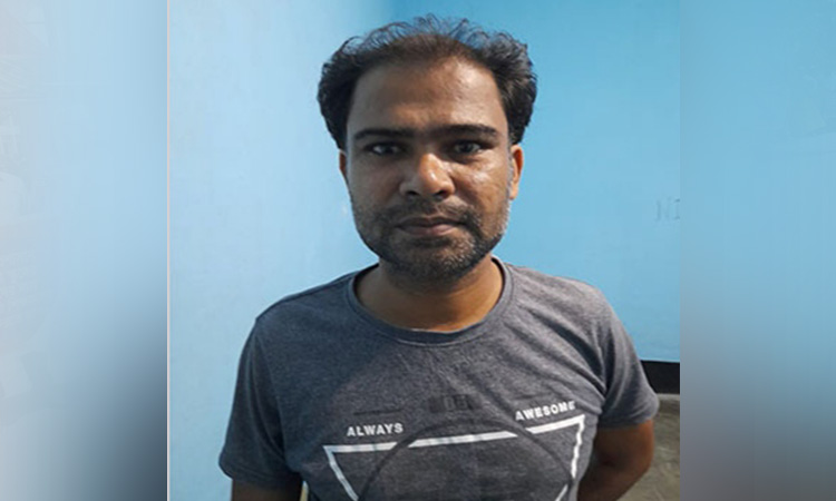 হিলিতে হত্যা মামলার আসামি গ্রেফতার