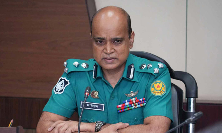 দুর্গাপূজায় প্রতিটি মণ্ডপের সর্বোচ্চ সতর্ক থাকবে পুলিশ: ডিএমপি কমিশনার