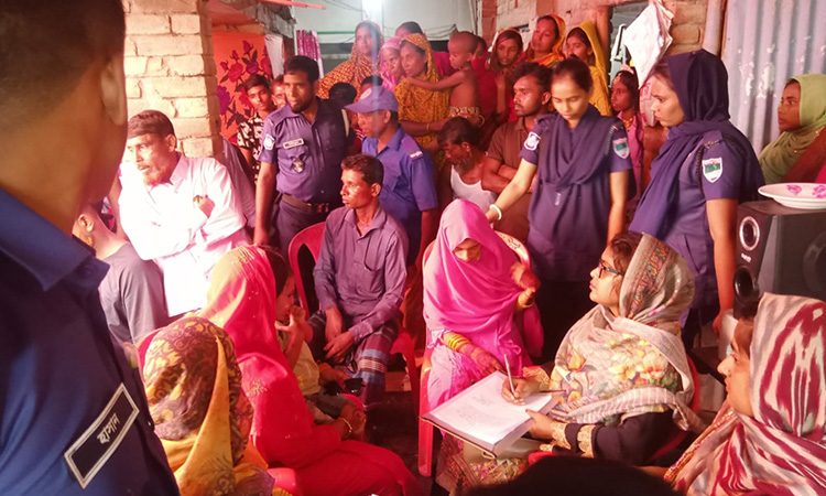 কোটচাঁদপুরে বাল্যবিবাহের দায়ে বর ও কনের বাবাকে জরিমানা