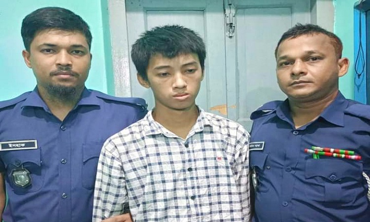 খাগড়াছড়িতে পবিত্র কুরআন অবমাননাকারী যুবক গ্রেপ্তার