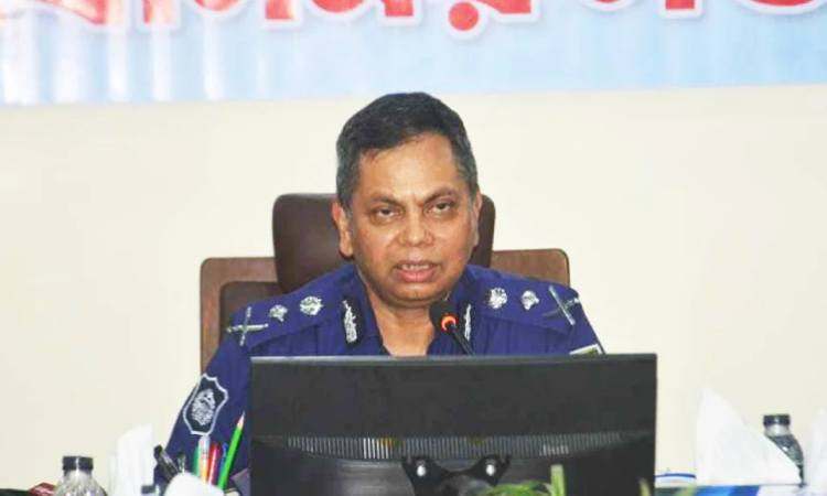 জনগণের সঙ্গে পুলিশের দূরত্ব থাকবে না: আইজিপি